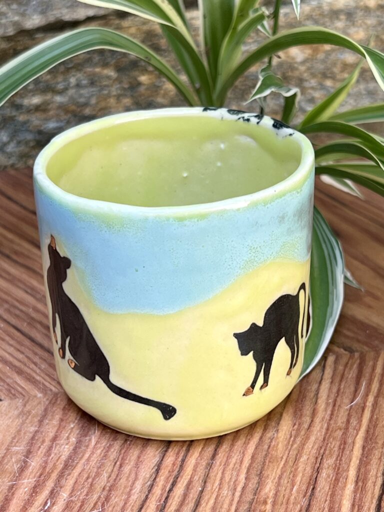 24 - Becher "Dschungel Katzen"