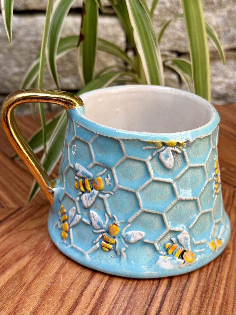 90 - Tasse Biene Orange