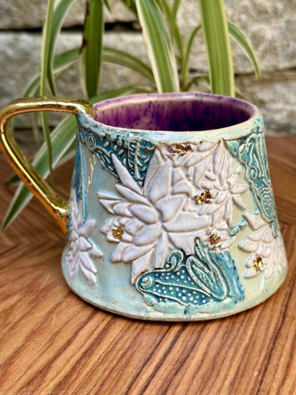 92 - Tasse Seerose mit Frosch